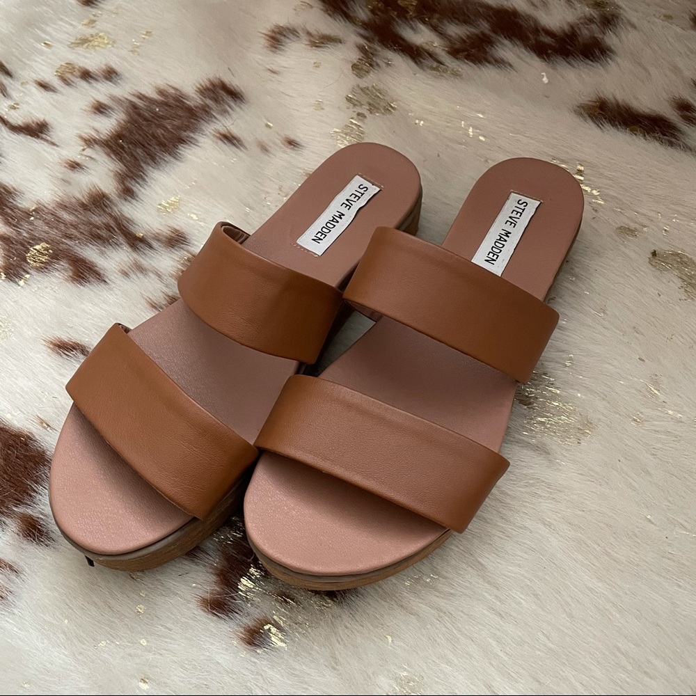 Steve Madden Ganesa sandal